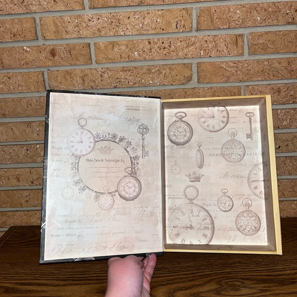 NWT Secret Book Storage - Picture 4 of 9
